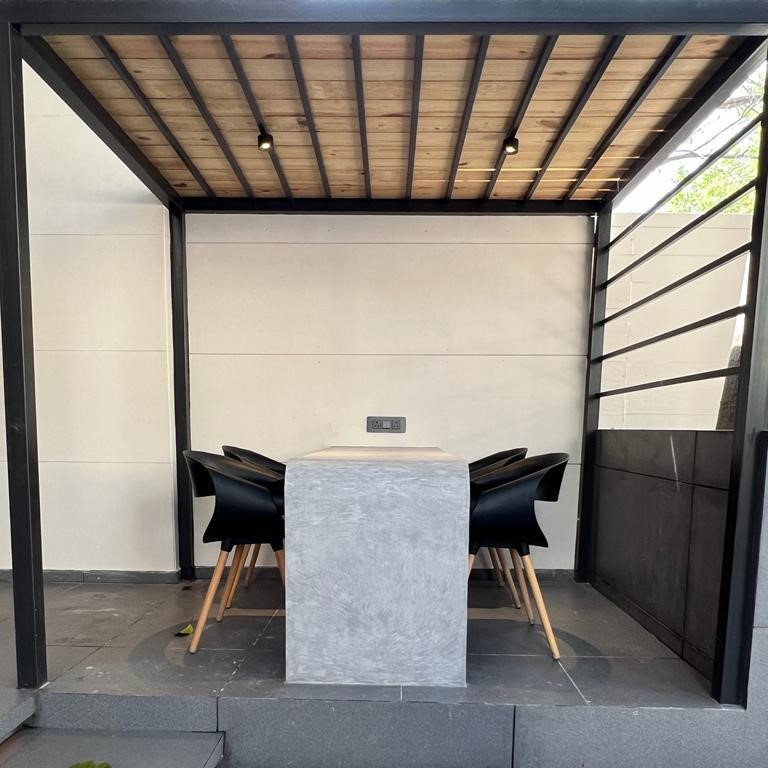 Gallery Image 9